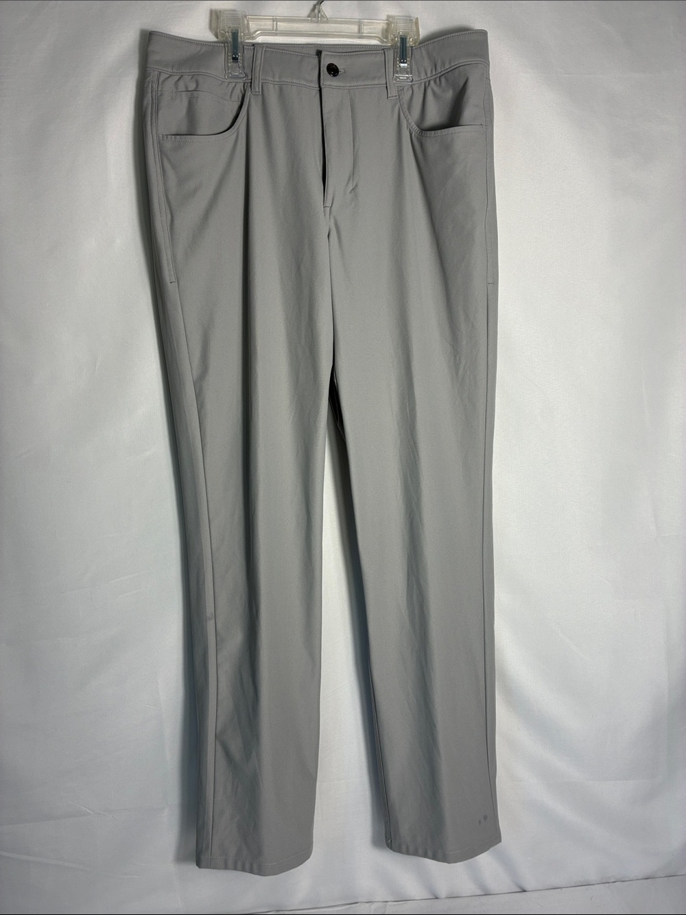 johnnie-O Men's Prep-Performance Golf Pants Size 33 Gray Flat Front Stretch